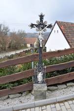 Litoradlice, cross.jpg