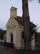 Paovice (Chr᚝any), kaplika.jpg