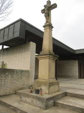 Borice, hbitov, k.jpg