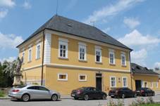 Buchlovice, fara (2013-06-09; 01).jpg