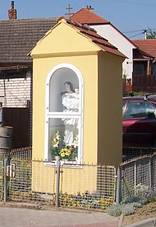 Mistice, kaplika.jpg