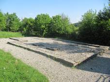 Modr, zklady kostela.jpg