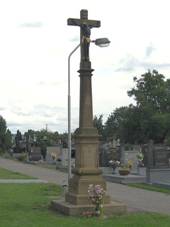 Ostrosk Nov Ves, hbitov.jpg