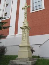 Pole�ovice, k�� u kostela.jpg