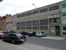 Uhersk Hradit, lzesk dm.JPG