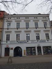 Uhersk Hradit, dm Portal.JPG