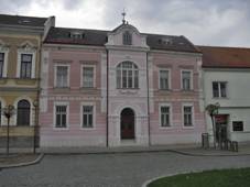 Uhersk Ostroh, nm. sv. Ondeje 17.JPG