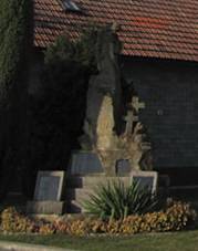 Kaple Panny Marie a pomnk padlm v I. svtov vlce