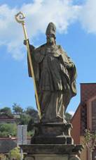 Socha sv. Gottharda.JPG