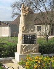 stkov (UH), pomnk I. sv. vlka.JPG