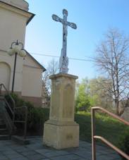 Korytn, k u kostela.jpg