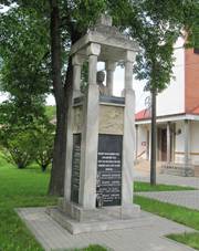 Rokytnice (ZL), pomnk.jpg