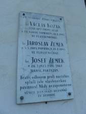 Vlnov, pamtn deska.jpg