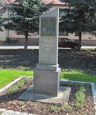 Vlnov, pomnk A. vehly.jpg