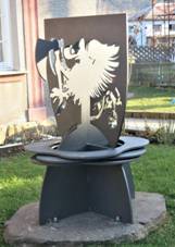 Kovov plastika u obecnho adu v Povrlech (Q107162013) 01.jpg