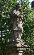 Louka (VS), Jan Nepomuck a kostel.JPG