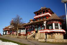 Jin turistick stavba - arel Pustevny1.JPG