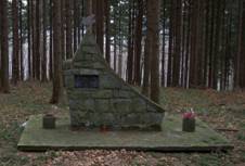 Pomnk odboje z II. sv. vlky (u Trojaky)