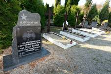 http://www.varnsdorf.cz/images/gallery/2014/pomniky/munzar/foto_2083514.jpg