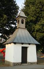 Bell tower in Martinice, ���r nad S�zavou District.JPG