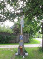 Village wayside cross in Nov� Tele�kov, T�eb�� District.JPG