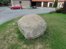 Big stone in center of Nov� Tele�kov, T�eb�� District.JPG