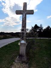 Wayside cross in Peckov, Teb District.JPG