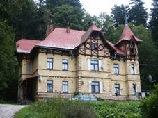 Lazne Fort Lesni zamecek.JPG