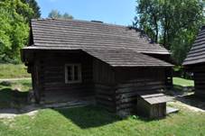 Ro�nov-Vala�sk�-d�dina--d�m-z-Vala�sk�-Polanky2013.jpg
