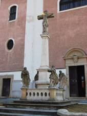 Pozoice souso Ukiovn.jpg