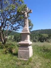 K na poln cest za Raicemi.jpg