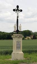 Vany nad Litavou - k u silnice na Hruky.jpg