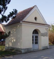 Rous�nov - V�tovice, kaple se sochou sv. Jana Nepomuck�ho