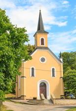 https://upload.wikimedia.org/wikipedia/commons/thumb/8/8a/Bo%C5%A1%C3%ADn_kaple.jpg/1280px-Bo%C5%A1%C3%ADn_kaple.jpg