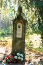 Pomnk u Oboreckho rybnka 01.jpg