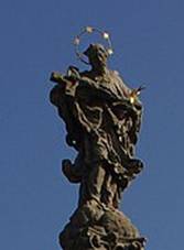 https://upload.wikimedia.org/wikipedia/commons/thumb/a/a3/Lu%C5%BEe%2C_n%C3%A1m%C4%9Bst%C3%AD_jihov%C3%BDchod.jpg/1280px-Lu%C5%BEe%2C_n%C3%A1m%C4%9Bst%C3%AD_jihov%C3%BDchod.jpg
