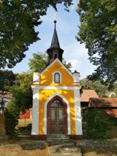 Podhorany kaplicka.jpg