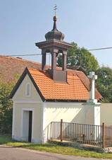 Kaplika a bo muka v obci Bl K v okrese Chrudim.jpg