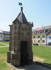 Bochov, studna.jpg