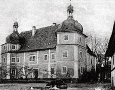 Kozlov - zmek | vchodn prel zmku koncem 19. stolet