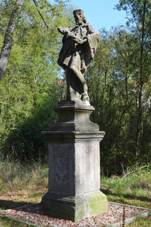 Socha svatho Jana Nepomuckho (Strun).JPG