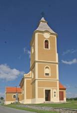 Kostel Nalezen svatho Ke Chvalatice 02.JPG