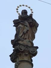 Dyjkovice - socha Panny Marie Immaculaty.jpg