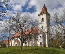 Lukov (okres Znojmo) - kostel sv Jilj, pohled od jihu obr01.jpg