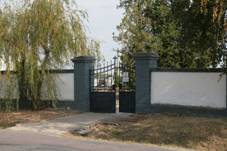 Znojmo-Naeratice, hbitov (4249).jpg