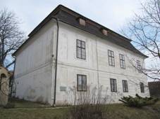 Olbramkostel, fara.jpg