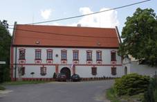 File:Popice (Znojmo) - fara.jpg