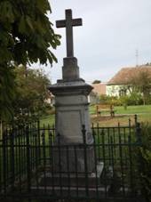 atov 10 - k u cesty na Havranky.JPG