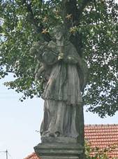 Socha svatho Jana Nepomuckho - ttary.JPG