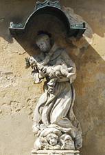 GuentherZ 2010-05-01 0053 Znojmo Antoninska Heiligenfigur.jpg